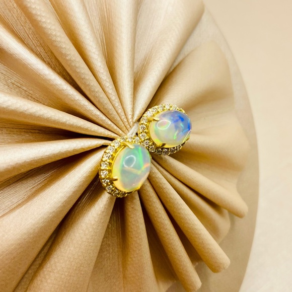 EUC 18k Yellow Gold Oval Opal Stud Earrings w/ Diamond Halo - Picture 9 of 15